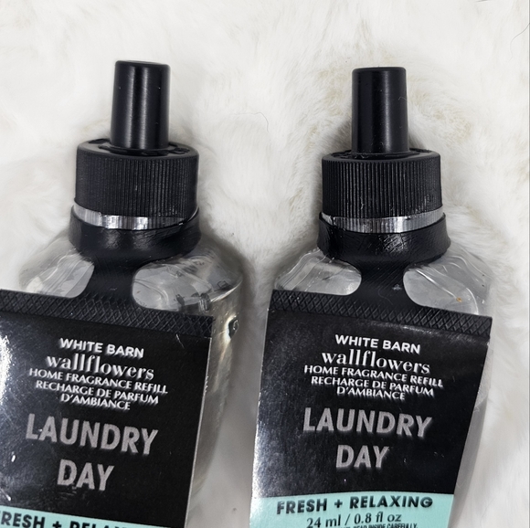 2 White Barn Laundry day wallflowers home fragrance refill - Picture 2 of 2